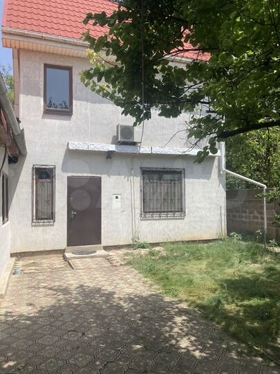 5-к. квартира, 250 м², 1/2 эт.