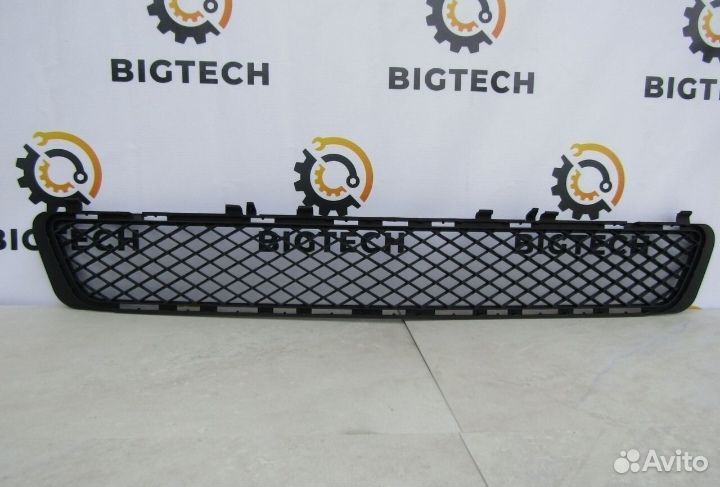 Решетка бампера мерседес w212