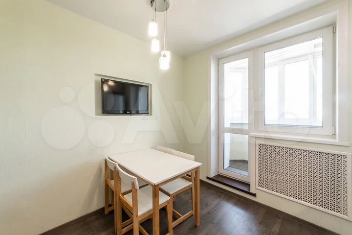 2-к. квартира, 63,7 м², 8/12 эт.