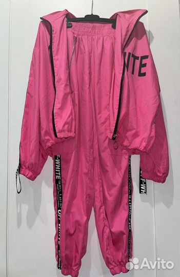 Спортивный костюм