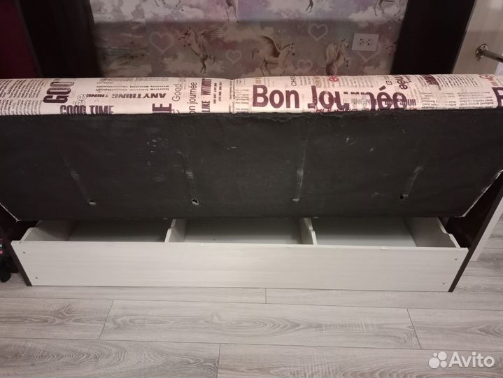 Двухъярусная кровать с диваном