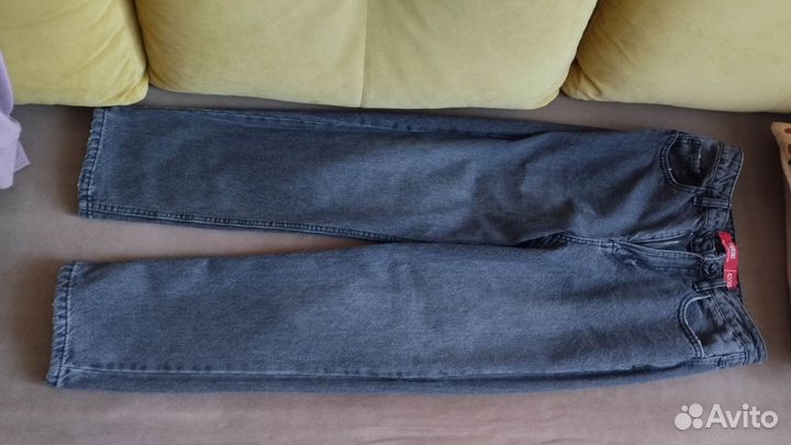Джинсы серые