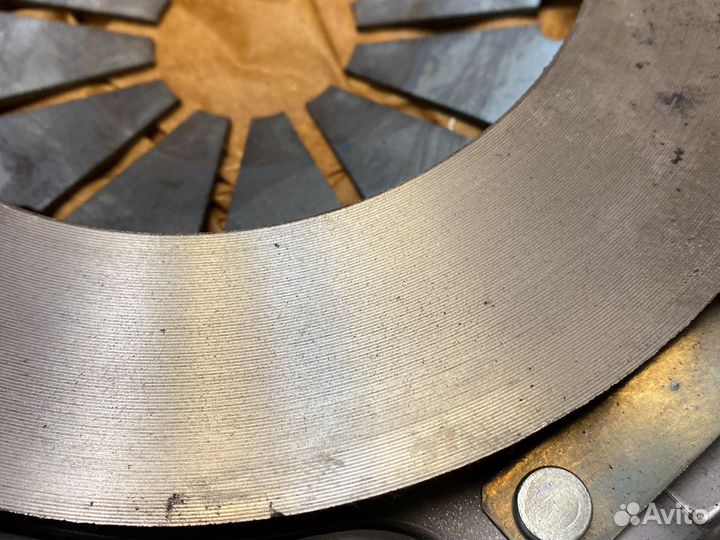 Корзина сцепления новая Mazda