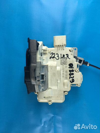 Замок двери задней левой Audi Q3 2012-2018