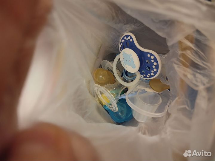 Молокоотсос, бутылочки, пустышка и др