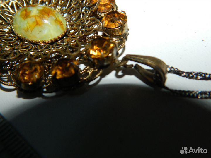 Винтаж - ретро - бижутерия - подвеска на цепочке