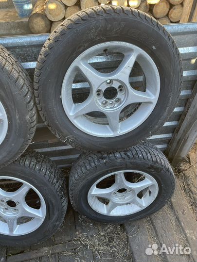 Лить на зимней резине Viatti