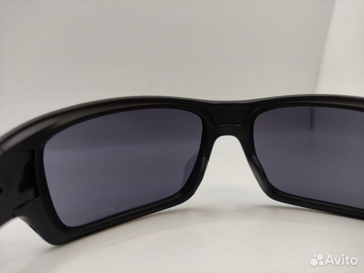 Очки солнцезащитные oakley модель 0OO9263