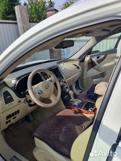 Infiniti QX70 3.7 AT, 2013, 180 000 км