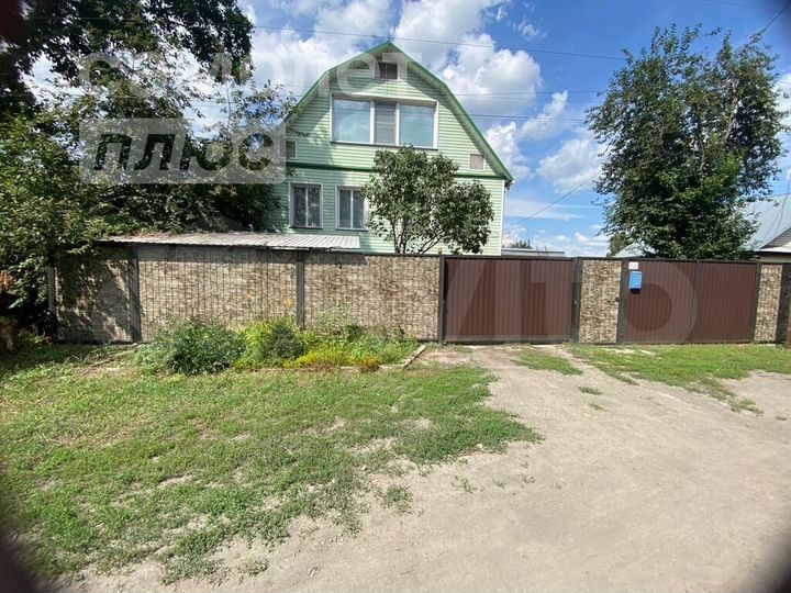 Дом 529,9 м² на участке 10 сот.