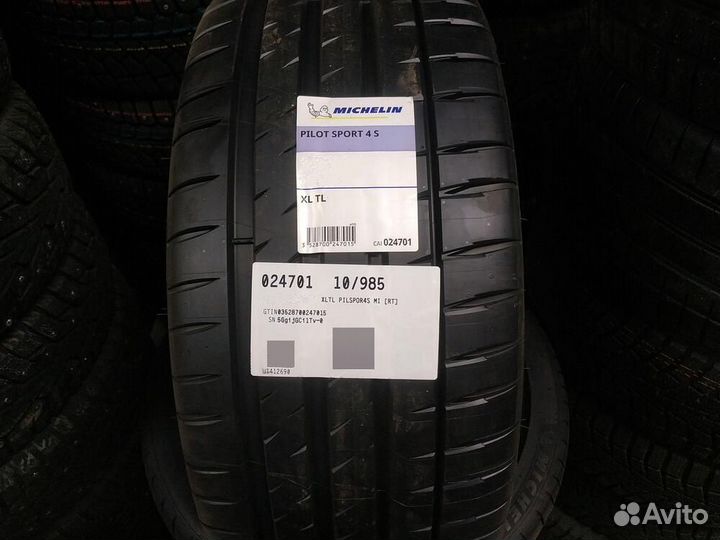 Michelin Pilot Sport 4 S 275/35 R20 102