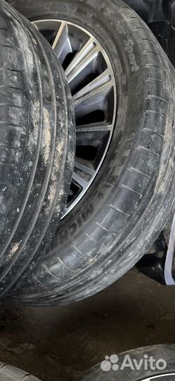 Michelin Pilot Super Sport 255/45 R19 104Y