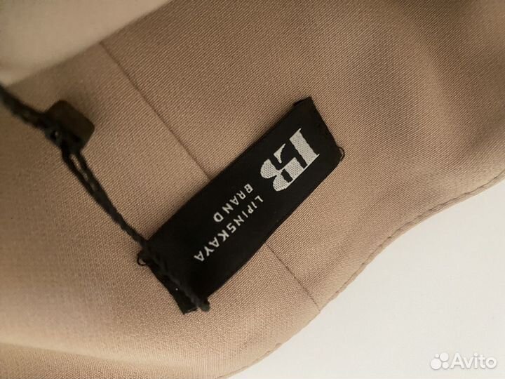 Костюм женский с юбкой 42 44