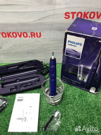 Электрическая зубная щетка Philips HX9372