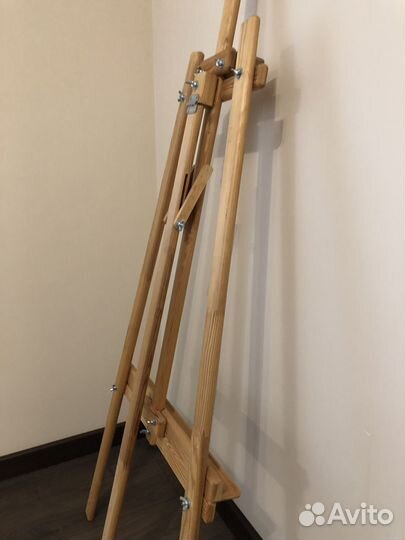 Мольберт художественный