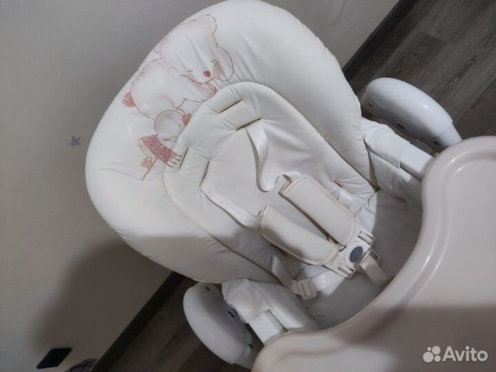 Стульчик для кормления capella