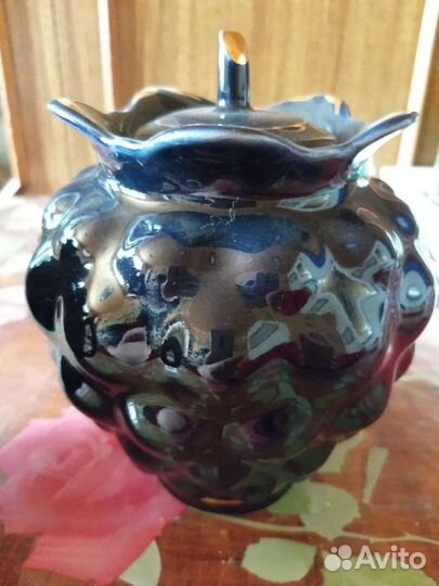 Чайник заварочный и сахарница