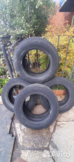 Michelin Latitude X-Ice North 235/65 R17