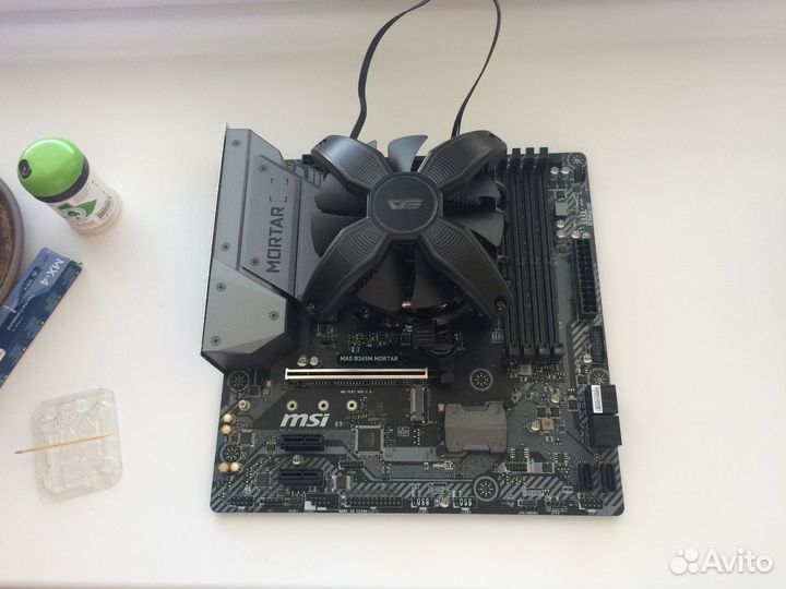 MSI B365M mortar + i5-9400F + HyperX fury 16Gb