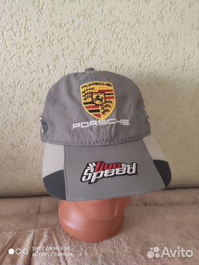 Кепка фирменная с логотипом 