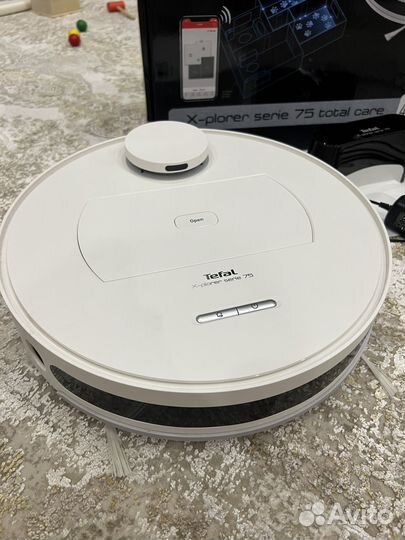 Робот пылесос