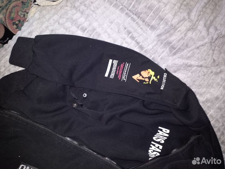 Кофта ветровка