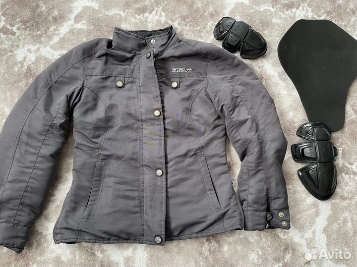 205.Мотокуртка р40-42