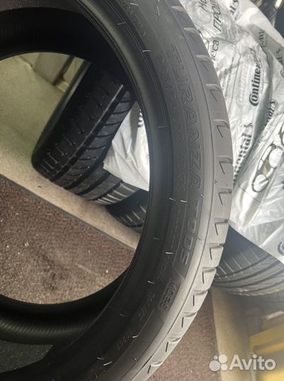 Bridgestone Turanza T005 285/35 R20 104Y