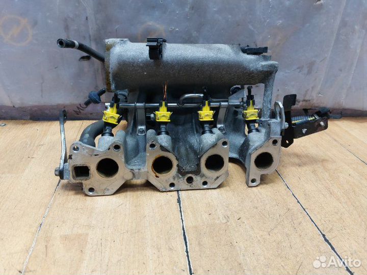 Коллектор впускной Opel Astra G Z16SE