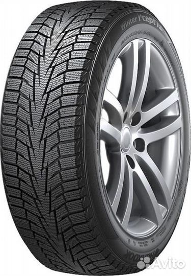 Hankook Winter I'Cept iZ 2 W616 215/60 R17