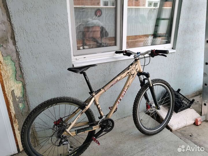 Велосипед горный custom 26