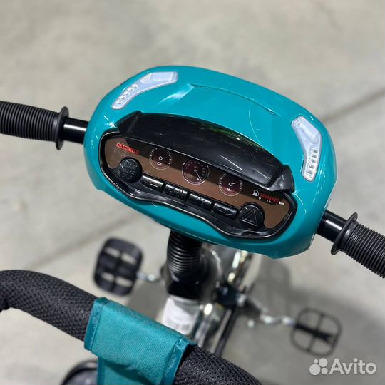 Детский трехколесный велосипед