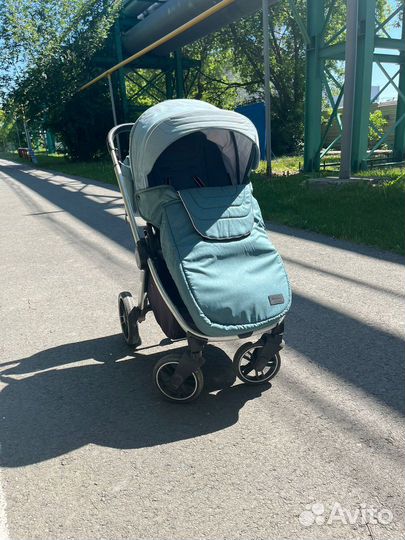 Коляска для новорожденных