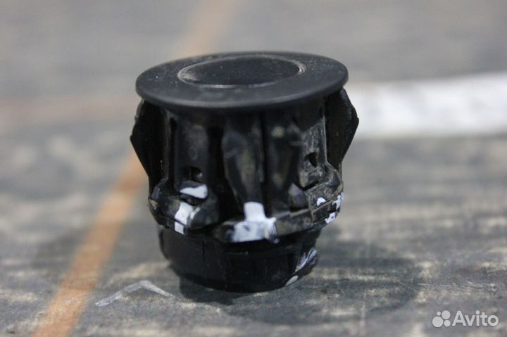 Датчик парковки задний - Toyota RAV 4