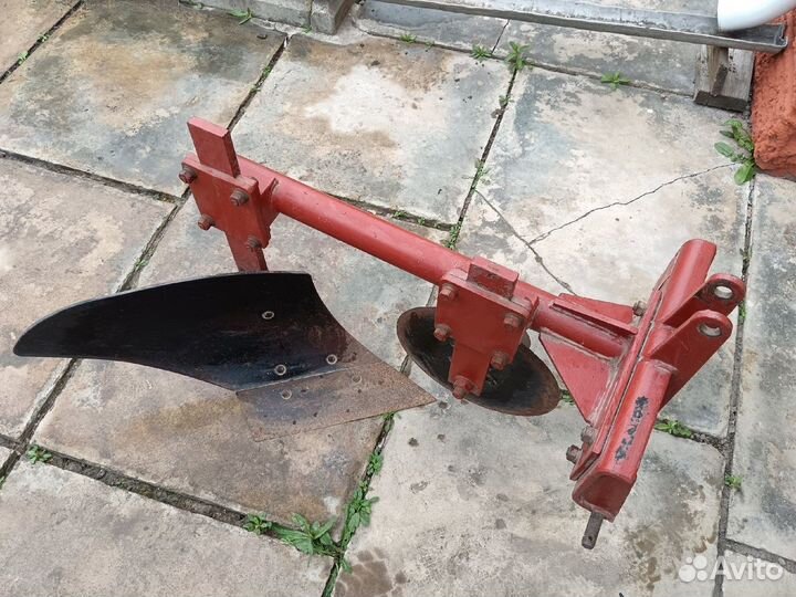 Плуг для минитрактора