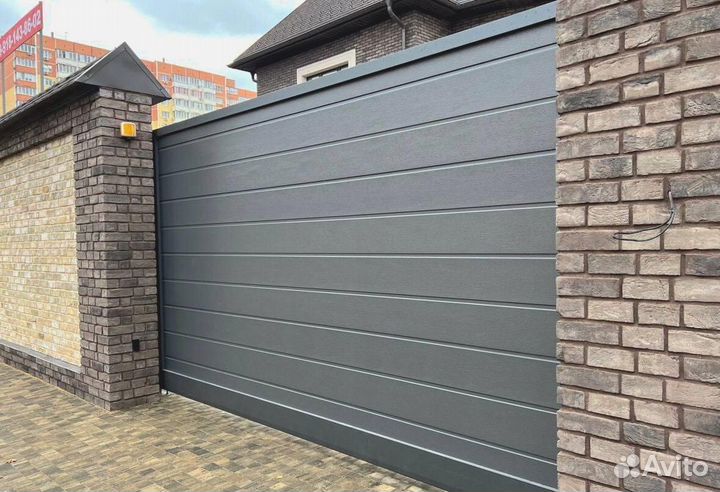 Секционные ворота