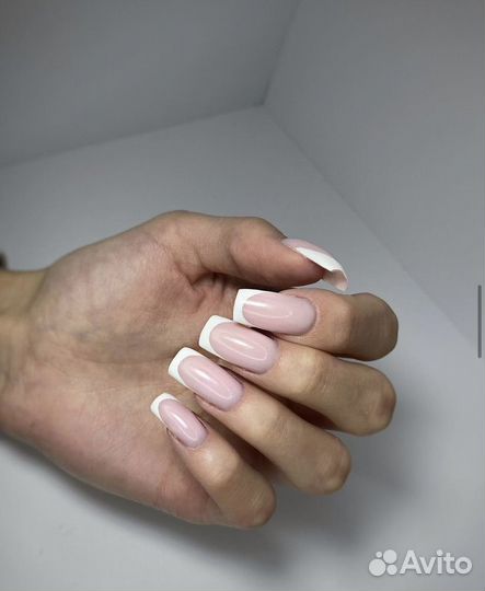 Маникюр/педикюр