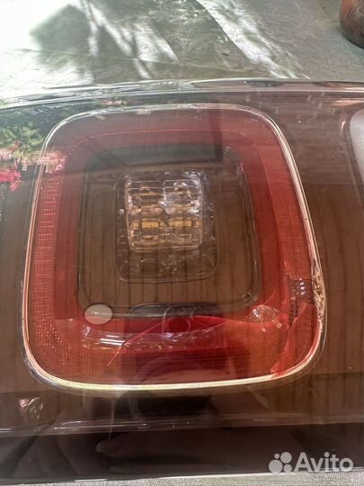 Фонарь задний левый на Range Rover