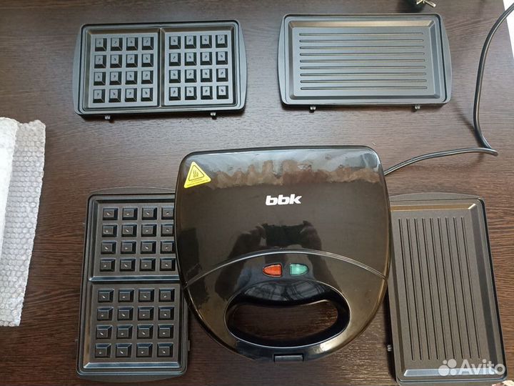 Сэндвичница BBK ES028/BL