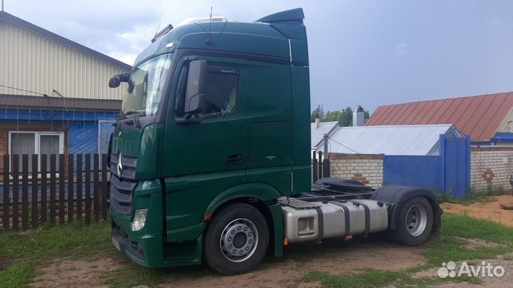 Mercedes-Benz Actros 1845LS с полуприцепом, 2021