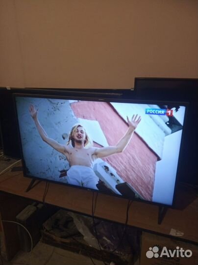 Телевизор LG. Smart tv 108 см 4K. Гарантия 1 год