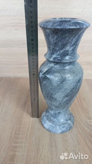 Мраморная ваза