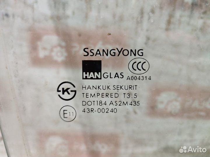 Стекло двери переднее правое Ssangyong Kyron DJ