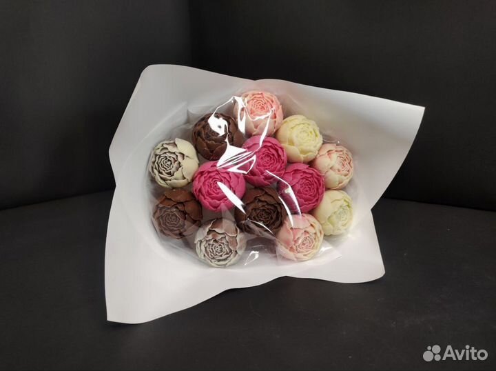 Пионы из Бельгийского Шоколада - 13 шт в Букете