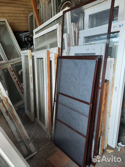 Пластиковые окна двери б/у