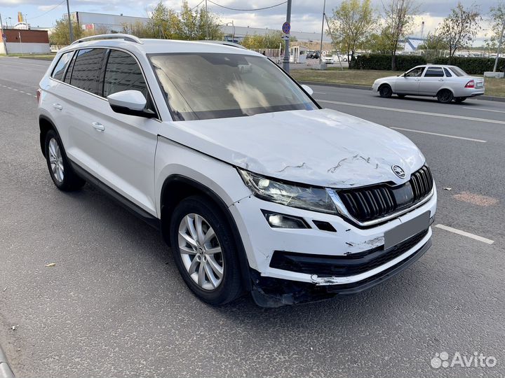 Skoda Kodiaq 2.0 AMT, 2018, битый, 128 000 км