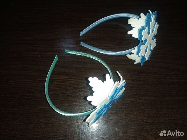Ободок со снежинкой