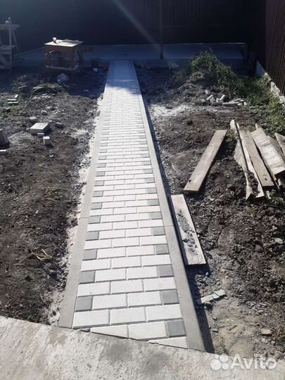 Укладка тротуарной плитки