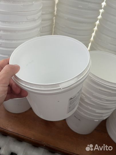 Ведро пластиковое с крышкой 3 литра