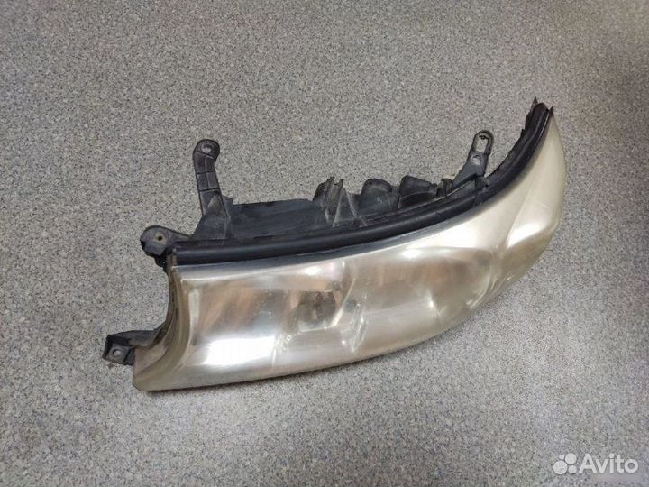 Фара левая Toyota Land Cruiser 200